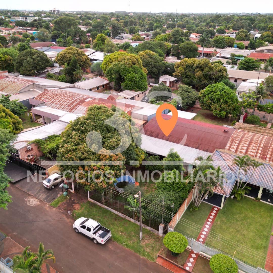 Casa de 425 m2 en Área 6, Hernandarias - Imagen 4