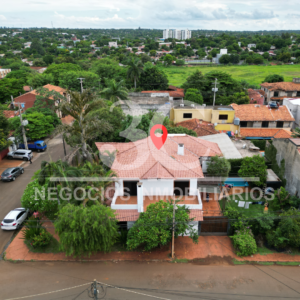 Casa de 270m² em terreno de 385m² em Villa Bancaria CDE